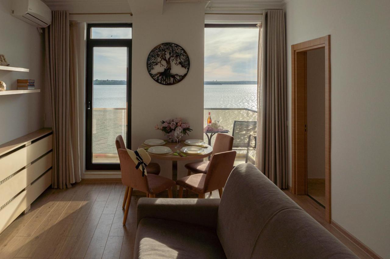 Apartament Le Bonheur Мамая Екстериор снимка