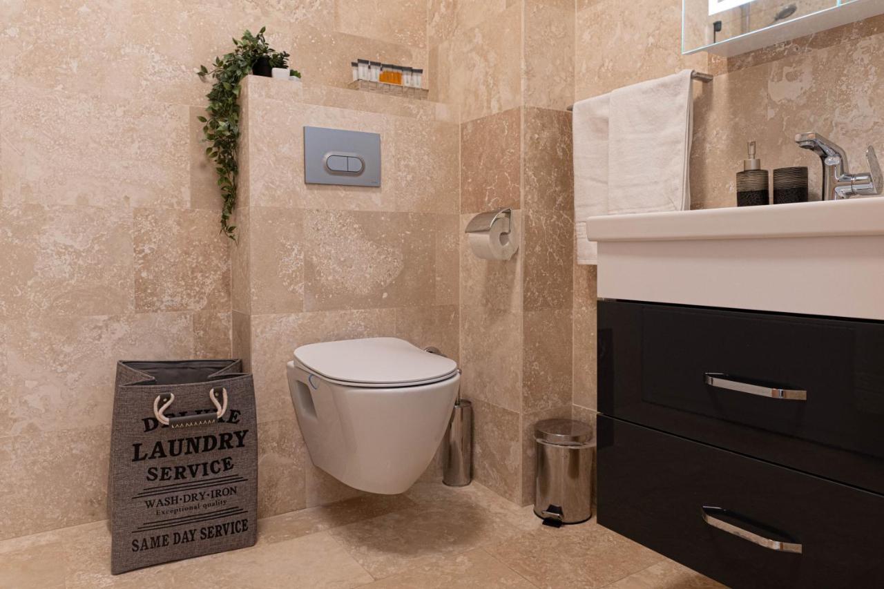 Apartament Le Bonheur Мамая Екстериор снимка