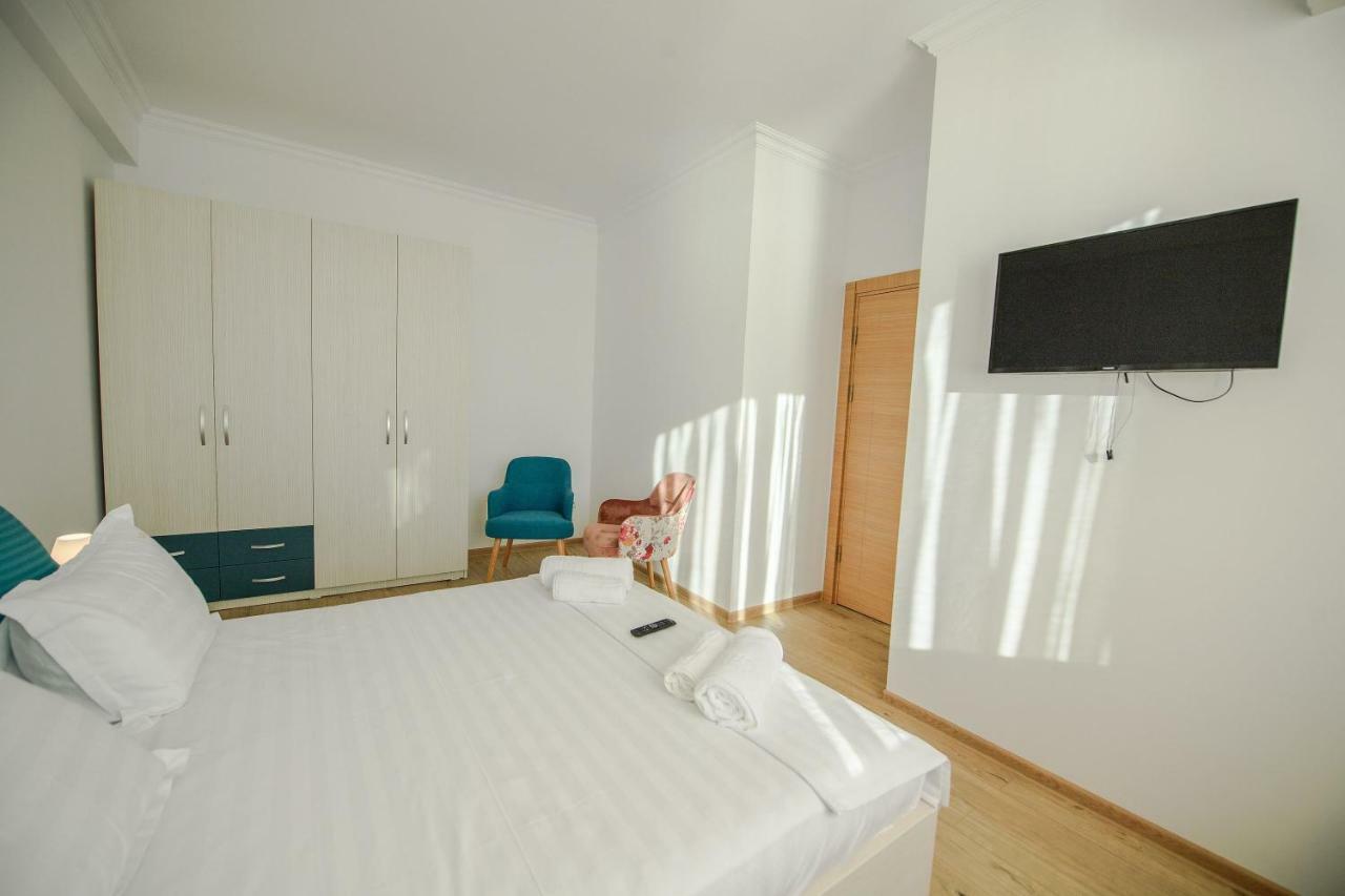 Apartament Le Bonheur Мамая Екстериор снимка
