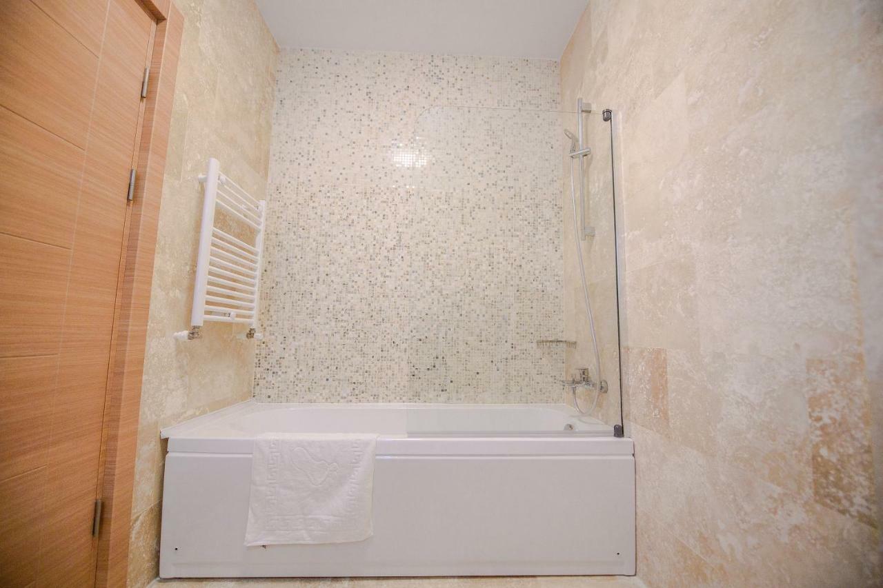 Apartament Le Bonheur Мамая Екстериор снимка